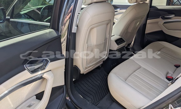 Buy Used Audi quattro Silver Car in Georgiyev in Taraz Buy Used Audi quattro Silver Car in Georgiyev in Taraz