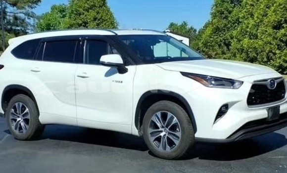 Buy Used Toyota Highlander White Car in Aktau in Karagandi Buy Used Toyota Highlander White Car in Aktau in Karagandi
