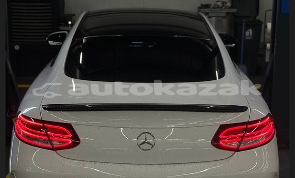 Buy Used Mercedes-Benz C–Class White Car in Georgiyev in Taraz Buy Used Mercedes-Benz C–Class White Car in Georgiyev in Taraz