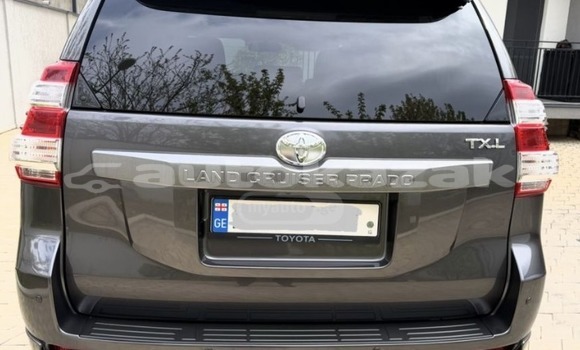 Buy Used Toyota Land Cruiser Prado Silver Car in Georgiyev in Taraz Buy Used Toyota Land Cruiser Prado Silver Car in Georgiyev in Taraz
