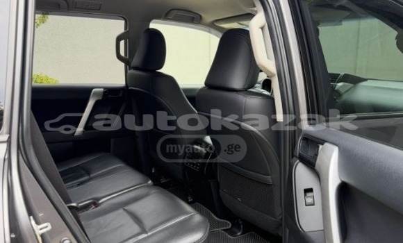 Buy Used Toyota Land Cruiser Prado Silver Car in Georgiyev in Taraz Buy Used Toyota Land Cruiser Prado Silver Car in Georgiyev in Taraz