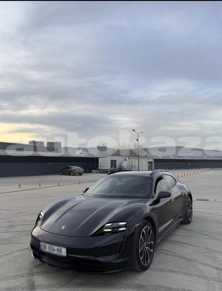 Big with watermark porsche panamera taraz georgiyev 5971