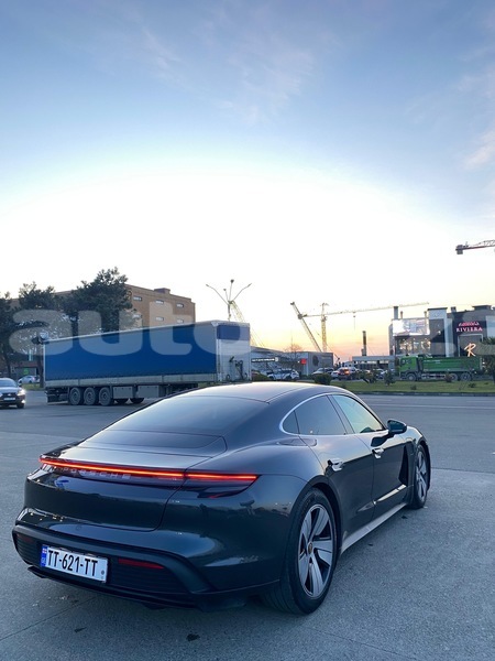 Big with watermark porsche panamera taraz georgiyev 5977