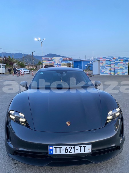 Big with watermark porsche panamera taraz georgiyev 5977