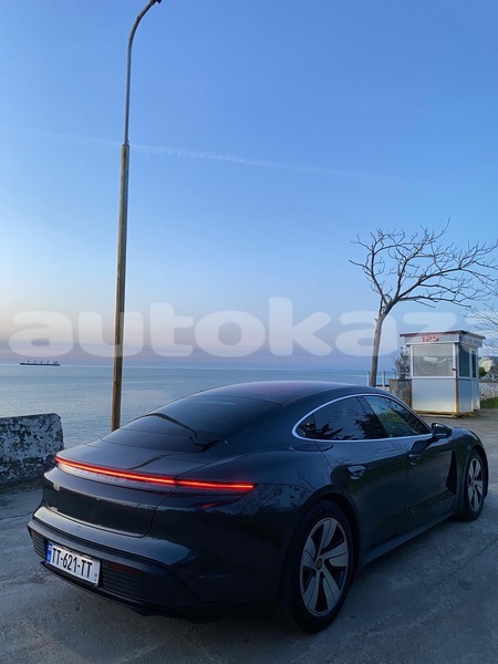 Big with watermark porsche panamera taraz georgiyev 5977