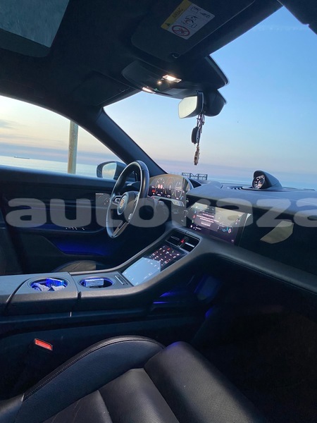 Big with watermark porsche panamera taraz georgiyev 5977