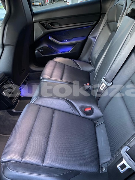 Big with watermark porsche panamera taraz georgiyev 5977