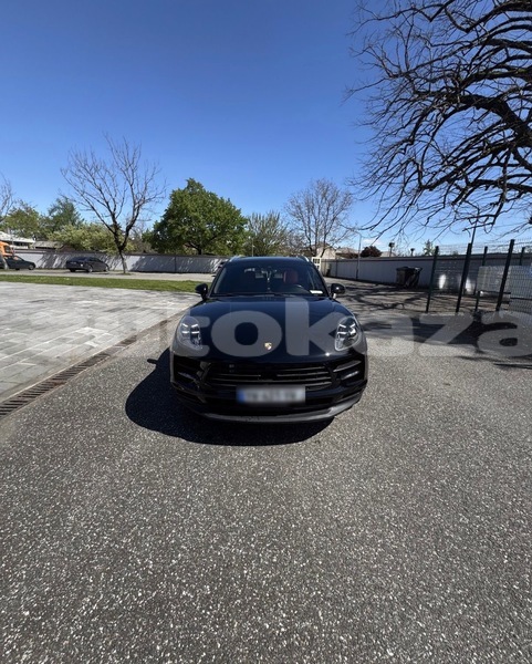 Big with watermark porsche macan taraz georgiyev 5978