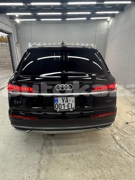 Big with watermark audi q7 taraz georgiyev 5981