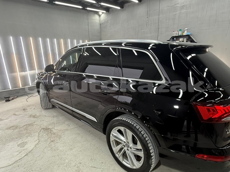 Big with watermark audi q7 taraz georgiyev 5981