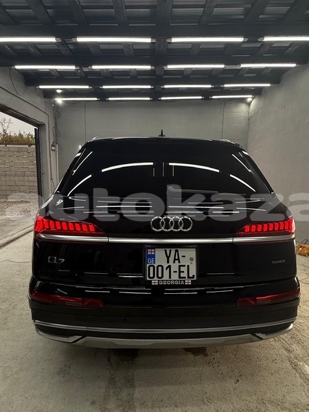 Big with watermark audi q7 taraz georgiyev 5981
