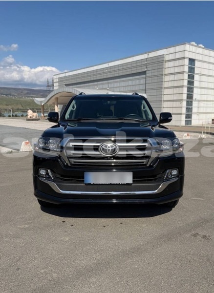 Big with watermark toyota land cruiser taraz georgiyev 6009