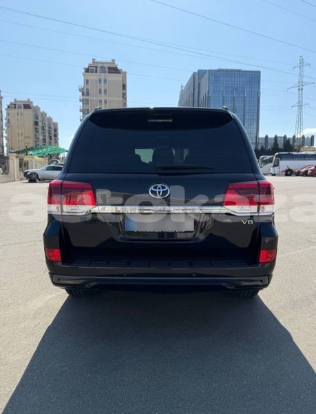 Big with watermark toyota land cruiser taraz georgiyev 6009