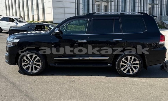 Buy Used Toyota Land Cruiser Black Car in Georgiyev in Taraz Buy Used Toyota Land Cruiser Black Car in Georgiyev in Taraz