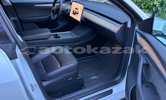 Buy Used Tesla Model X White Car in Georgiyev in Taraz Buy Used Tesla Model X White Car in Georgiyev in Taraz