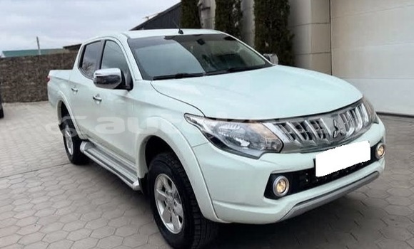 Buy Used Mitsubishi L200 White Car in Aktau in Karagandi Buy Used Mitsubishi L200 White Car in Aktau in Karagandi