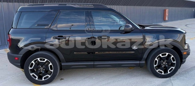 Big with watermark ford bronco taraz georgiyev 6031