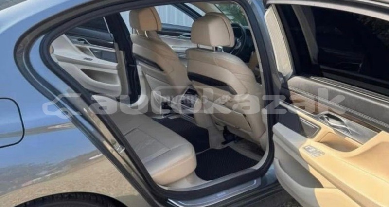 Big with watermark bmw 7 series taraz georgiyev 6032