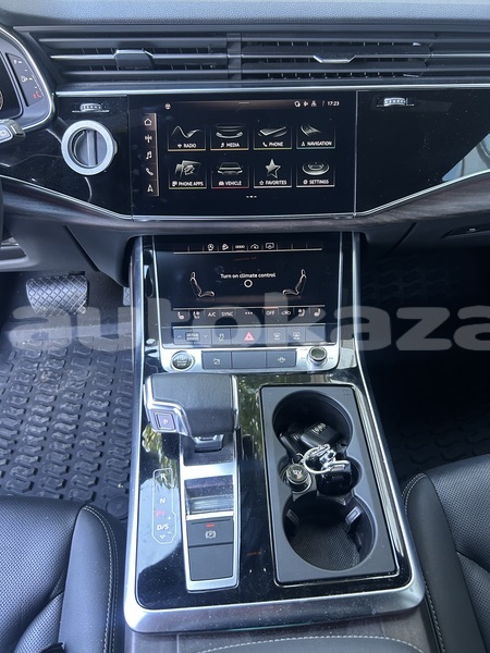 Big with watermark audi q8 taraz georgiyev 6061