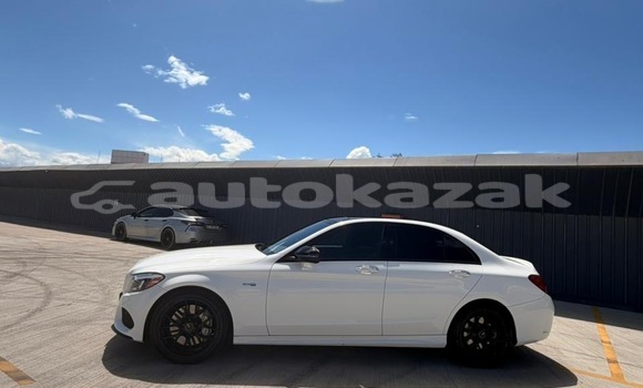 Buy Used Mercedes-Benz C–Class White Car in Georgiyev in Taraz Buy Used Mercedes-Benz C–Class White Car in Georgiyev in Taraz