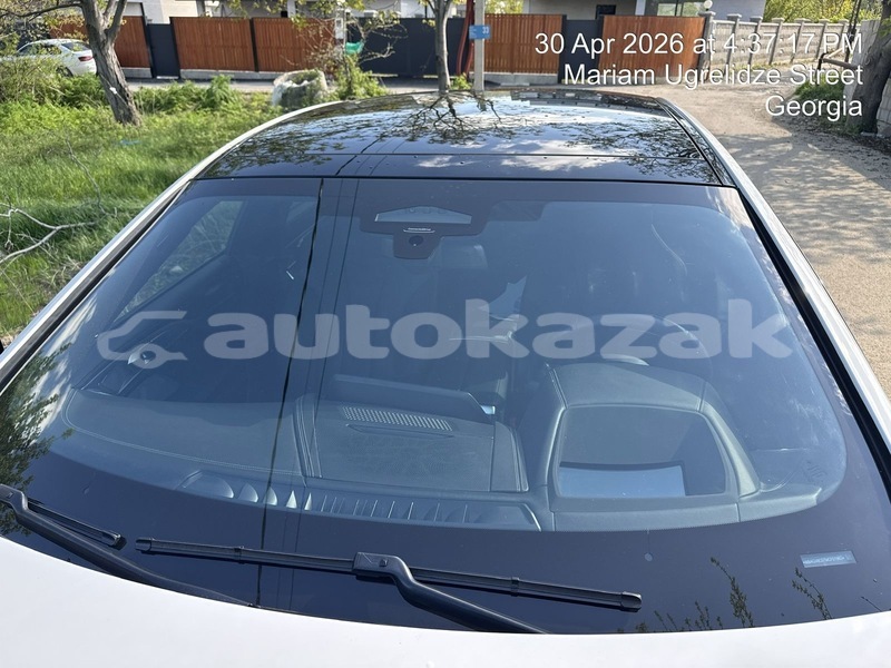 Big with watermark bmw 8 series taraz georgiyev 6076