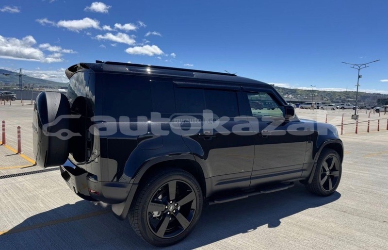 Big with watermark land rover defender taraz georgiyev 6077
