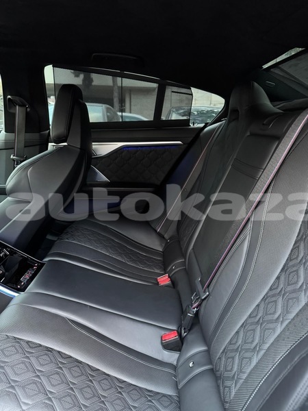Big with watermark bmw 8 series taraz georgiyev 6081