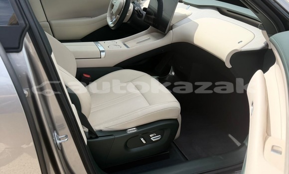 Buy Used Yo-mobile E-Krossover Silver Car in Georgiyev in Taraz Buy Used Yo-mobile E-Krossover Silver Car in Georgiyev in Taraz