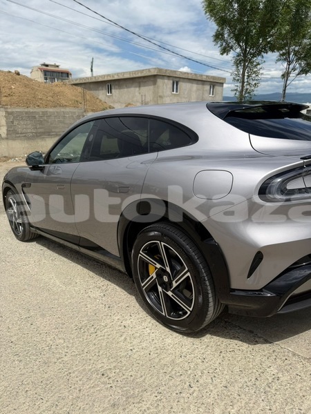 Big with watermark yo mobile e krossover taraz georgiyev 6088
