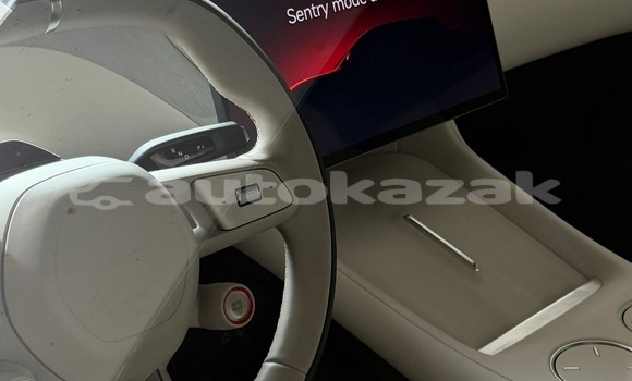 Buy Used Yo-mobile E-Krossover Silver Car in Georgiyev in Taraz Buy Used Yo-mobile E-Krossover Silver Car in Georgiyev in Taraz