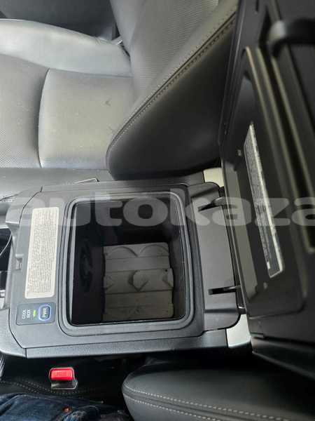 Big with watermark toyota land cruiser taraz georgiyev 6104