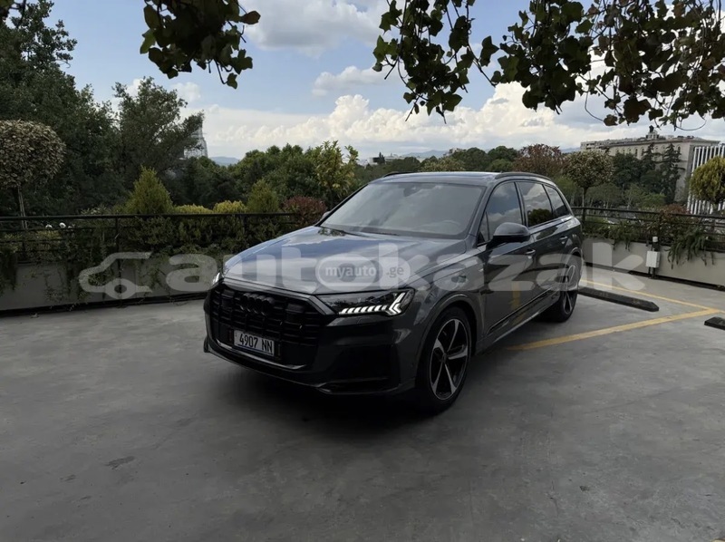 Big with watermark audi q7 taraz georgiyev 6115