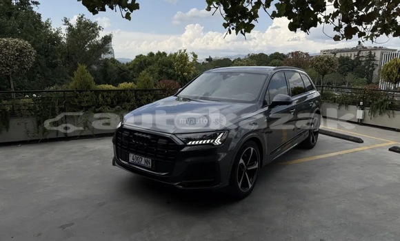 Buy Used Audi Q7 Silver Car in Georgiyev in Taraz Buy Used Audi Q7 Silver Car in Georgiyev in Taraz