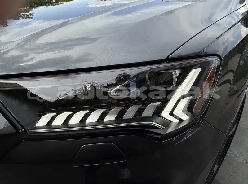 Big with watermark audi q7 taraz georgiyev 6115