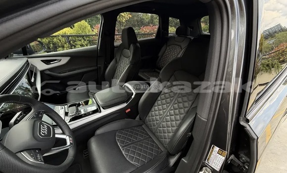Buy Used Audi Q7 Silver Car in Georgiyev in Taraz Buy Used Audi Q7 Silver Car in Georgiyev in Taraz