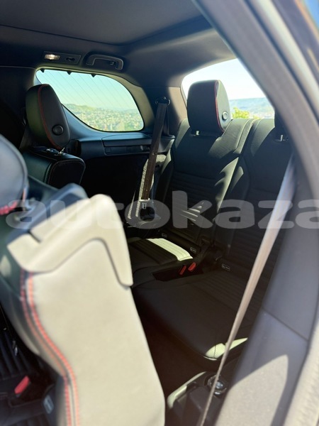 Big with watermark land rover discovery taraz georgiyev 6117
