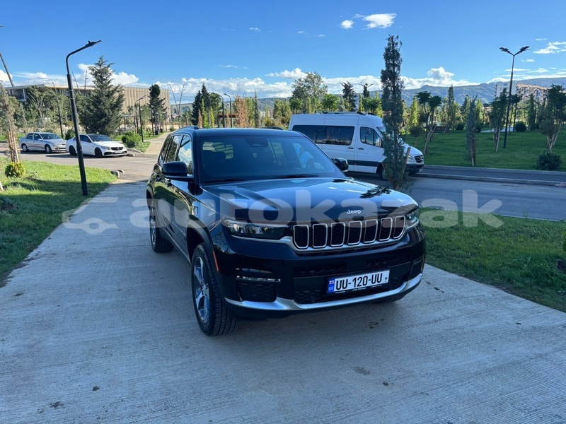 Big with watermark jeep grand cherokee taraz georgiyev 6119