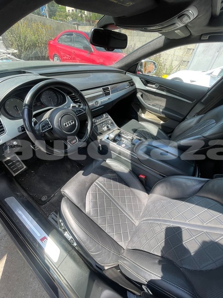 Big with watermark audi s8 taraz georgiyev 6120