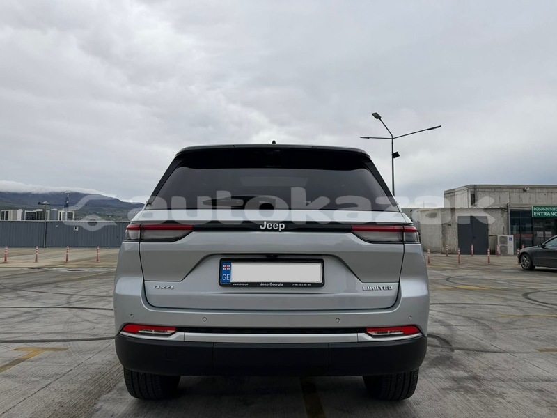Big with watermark jeep grand cherokee taraz georgiyev 6123