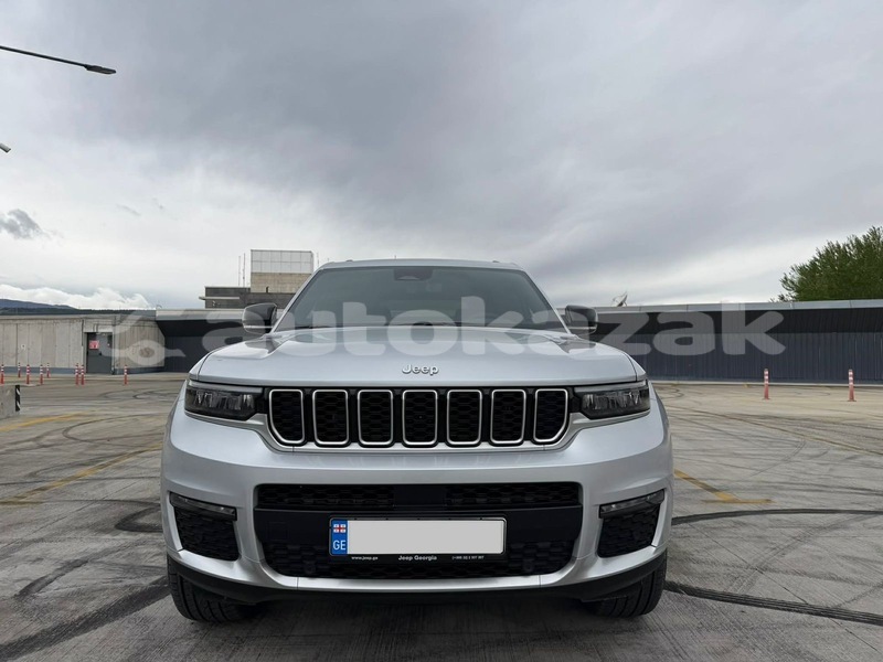 Big with watermark jeep grand cherokee taraz georgiyev 6123