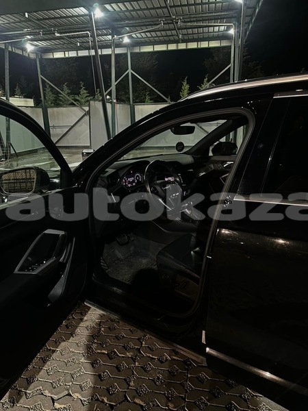 Big with watermark audi q3 taraz georgiyev 6134