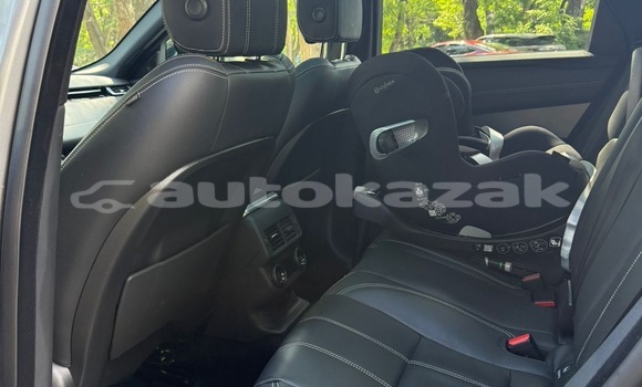 Buy Used Land Rover Range Rover Velar Silver Car in Georgiyev in Taraz Buy Used Land Rover Range Rover Velar Silver Car in Georgiyev in Taraz