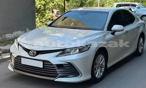 Buy Used Toyota Camry White Car in Aktau in Karagandi Buy Used Toyota Camry White Car in Aktau in Karagandi