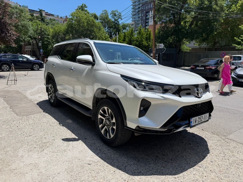 Big with watermark toyota fortuner taraz georgiyev 6179