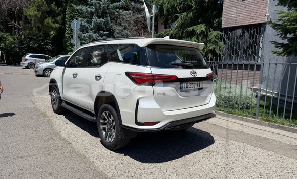 Buy Used Toyota Fortuner White Car in Georgiyev in Taraz Buy Used Toyota Fortuner White Car in Georgiyev in Taraz