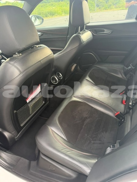Big with watermark alfa romeo giulia taraz georgiyev 6200