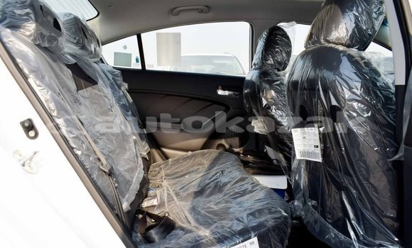 Buy Import Kia Cerato White Car in Import - Dubai in Akmecet Buy Import Kia Cerato White Car in Import - Dubai in Akmecet