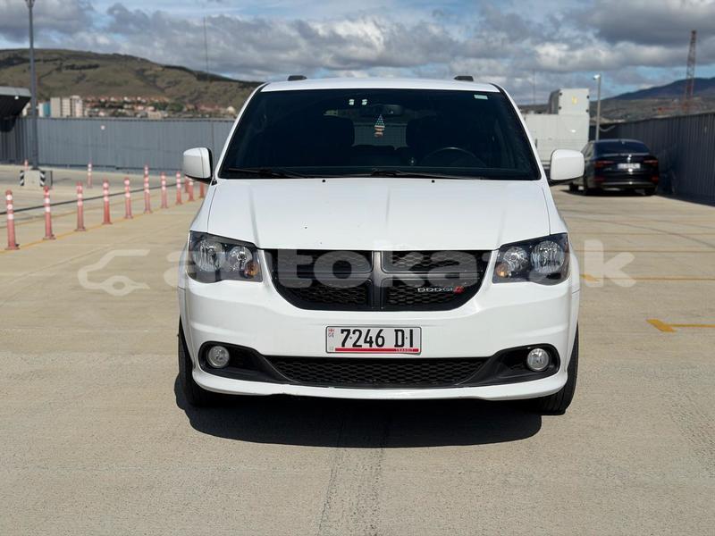 Big with watermark dodge caravan taraz georgiyev 6211
