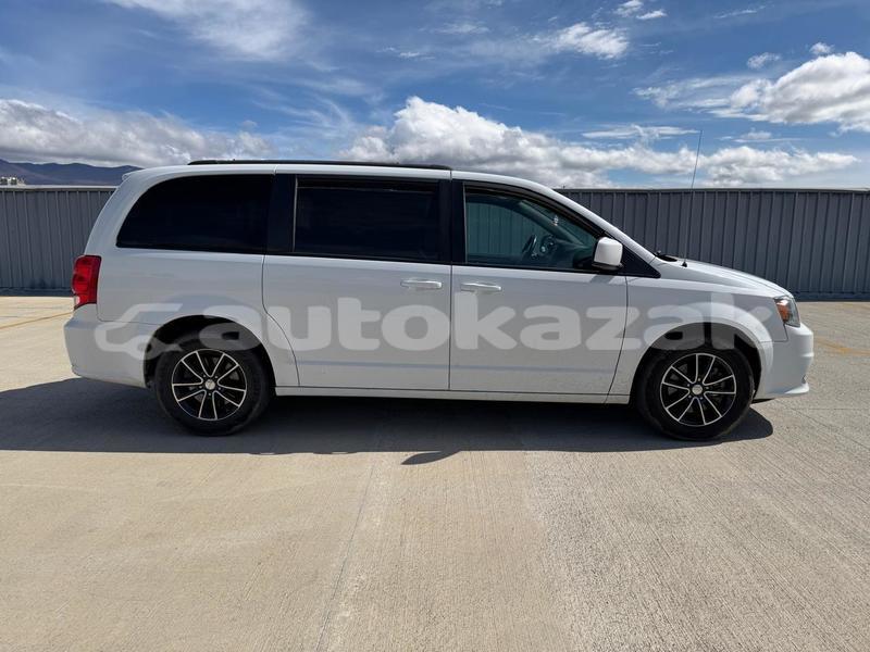 Big with watermark dodge caravan taraz georgiyev 6211