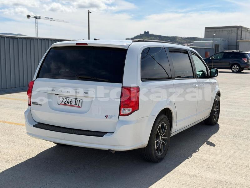 Big with watermark dodge caravan taraz georgiyev 6211